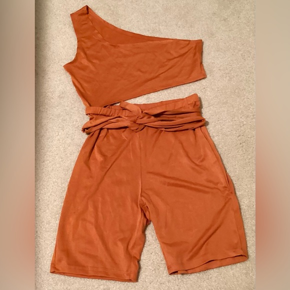 🆕SHEIN  One-Shoulder Rust Jumpsuit - Picture 2 of 4